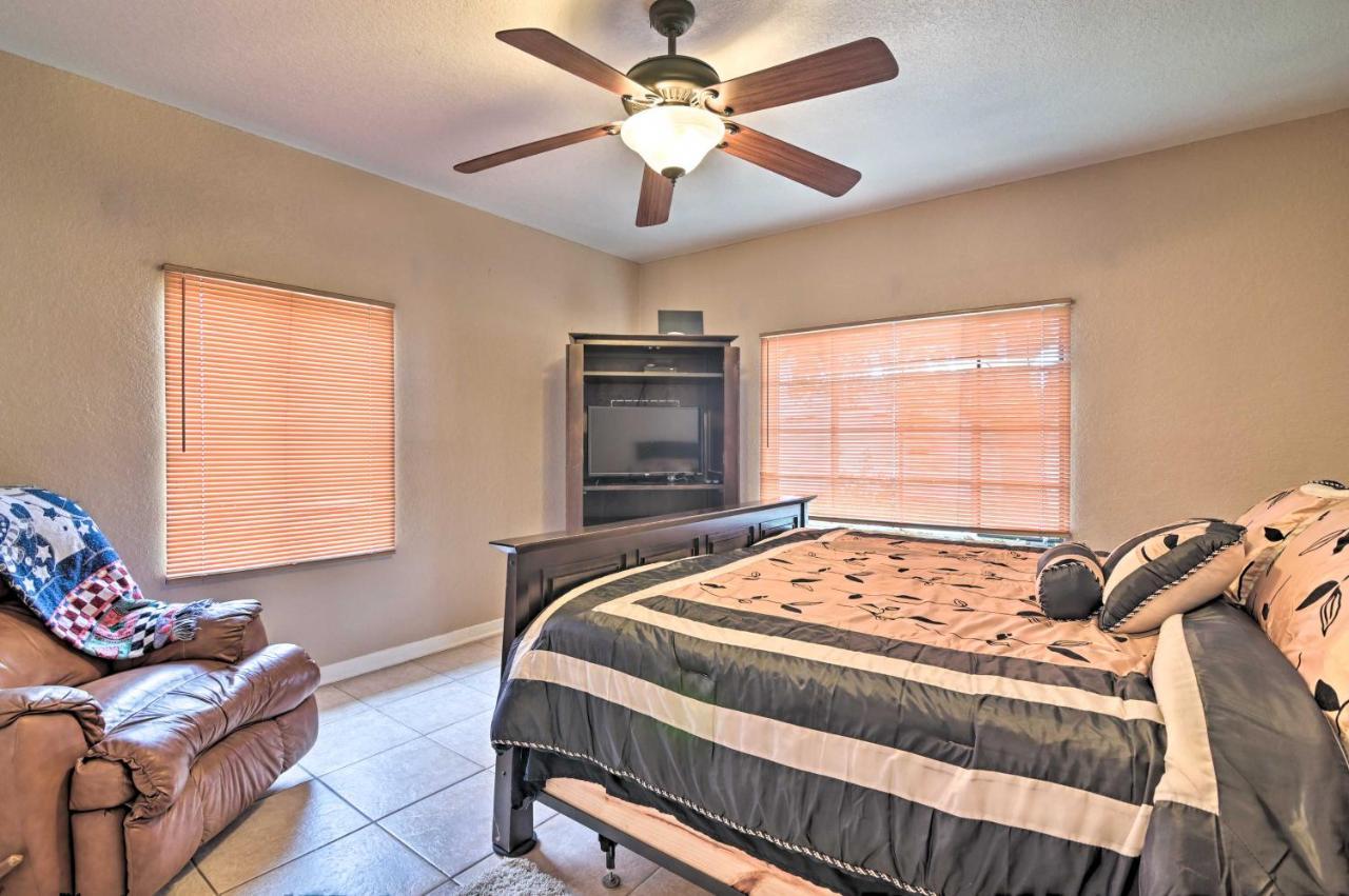 Pet-Friendly Auburndale House With Lake Views! Buitenkant foto